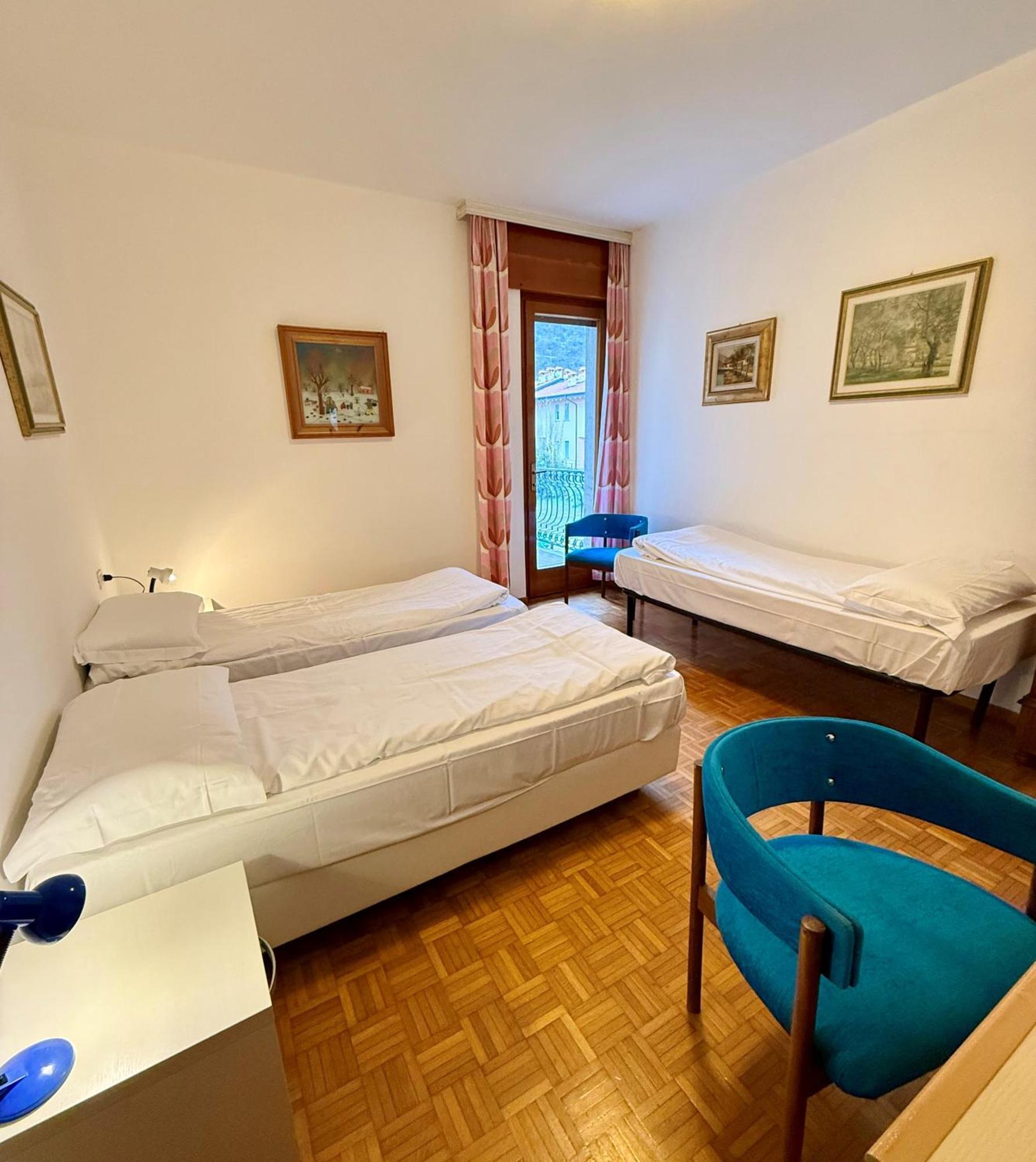 Casa Vittoria Apartment Torbole Sul Garda Bilik gambar