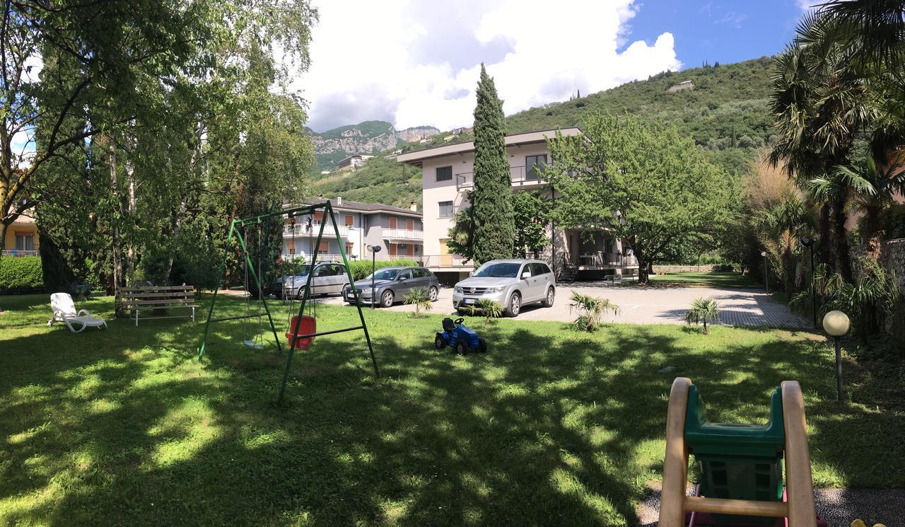Casa Vittoria Apartment Torbole Sul Garda Luaran gambar